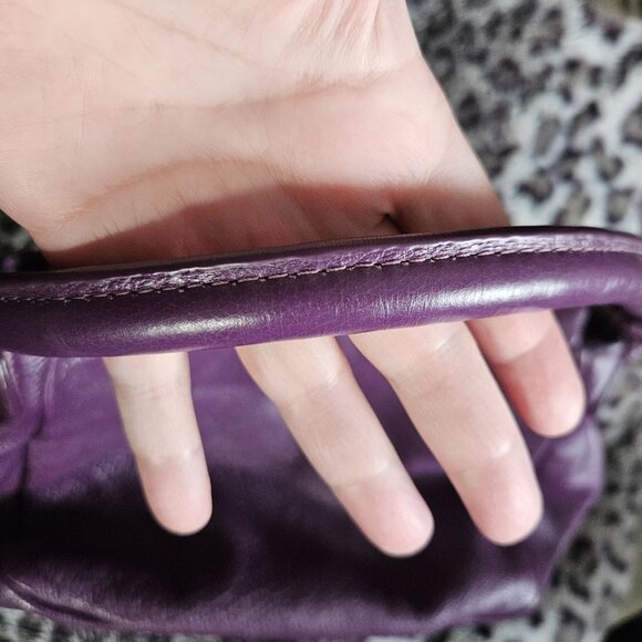 Marc by Marc Jacobs | Classic Q Little Ukita Purple Leather Handbag - Picture 9 of 13